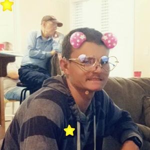 Meet your Posher, Dakota